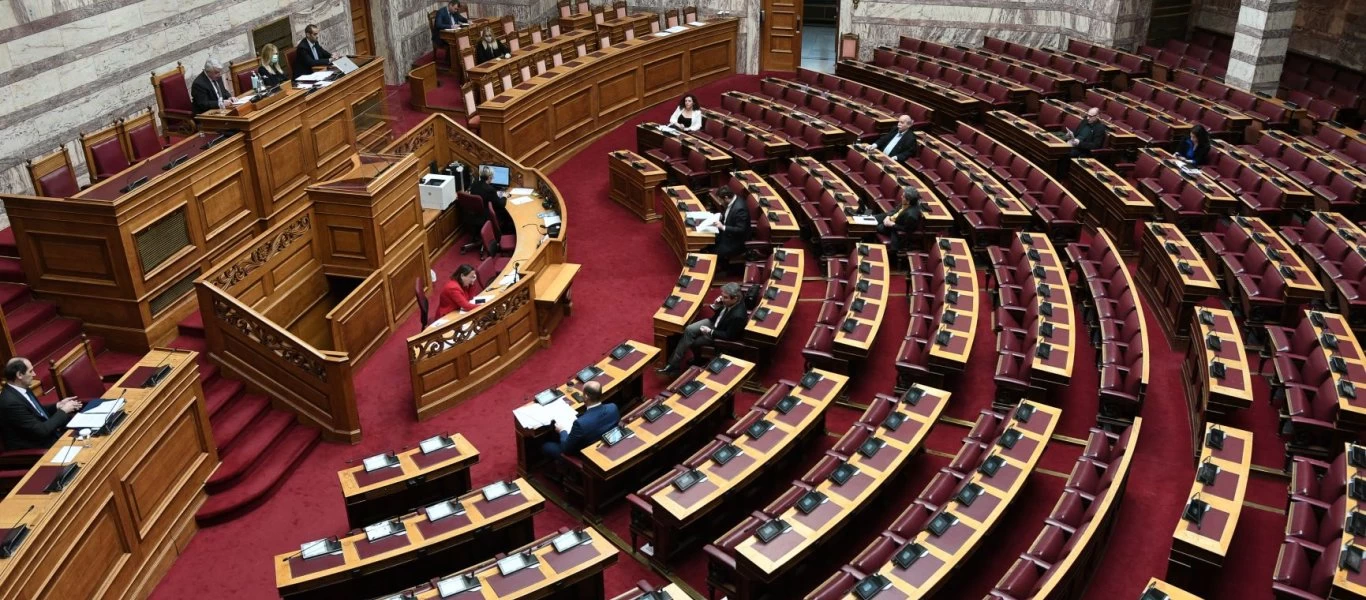 Βουλή: Πέρασε το νέο χωροταξικό/πολεοδομικό νομοσχέδιο